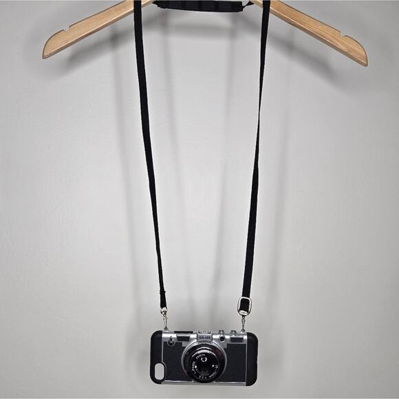 DS-100 Retro Camera Phone Case fits iPhone 11 and Compatible - Picture 2 of 8